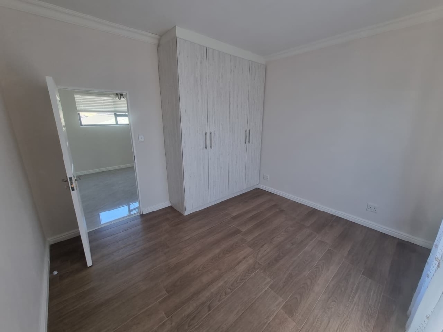 2 Bedroom Property for Sale in Rondebosch East Western Cape